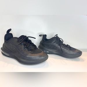 Nike Air Max Axis Running Shoes Youth Size 1Y Athletic Shoes